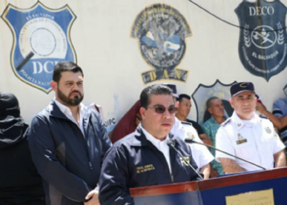 El Salvador Attorney General Raúl Melara announces the dismantling of the hit squad
